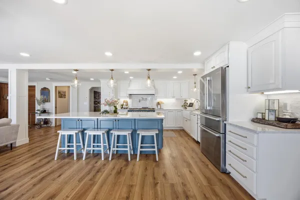 $2,499,000 | 611 North Shore Drive, Detroit Lakes, MN 56501
