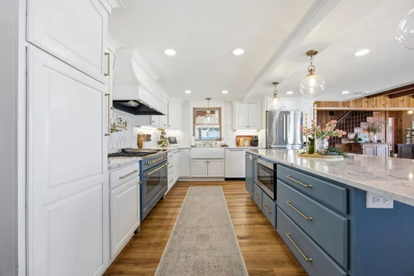 $2,499,000 | 611 North Shore Drive, Detroit Lakes, MN 56501