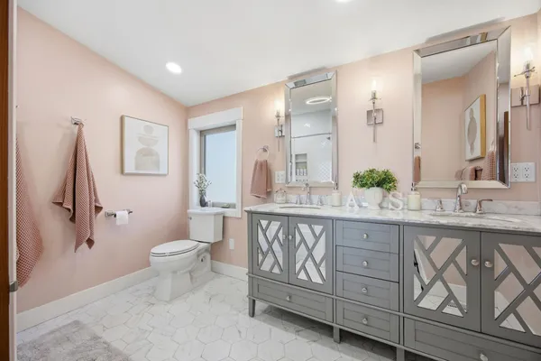 $2,499,000 | 611 North Shore Drive, Detroit Lakes, MN 56501