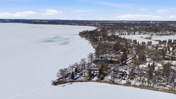 $2,499,000 | 611 North Shore Drive, Detroit Lakes, MN 56501