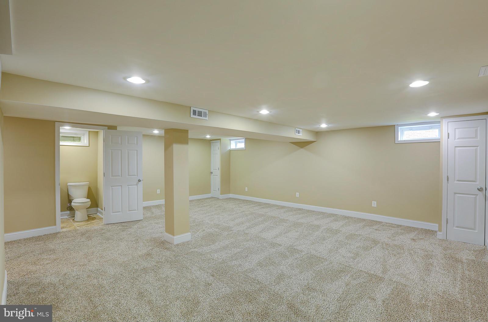 3216 Mayfair Road Baltimore, MD 21207 - Photo 16 of 24 an empty room with an entryway
