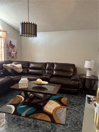 $375,000 | 7012 Coral Cove Drive, Orlando, FL 32818
