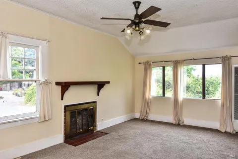 $1,200,000 | 704 Bloomfield Road, Sebastopol, CA 95472