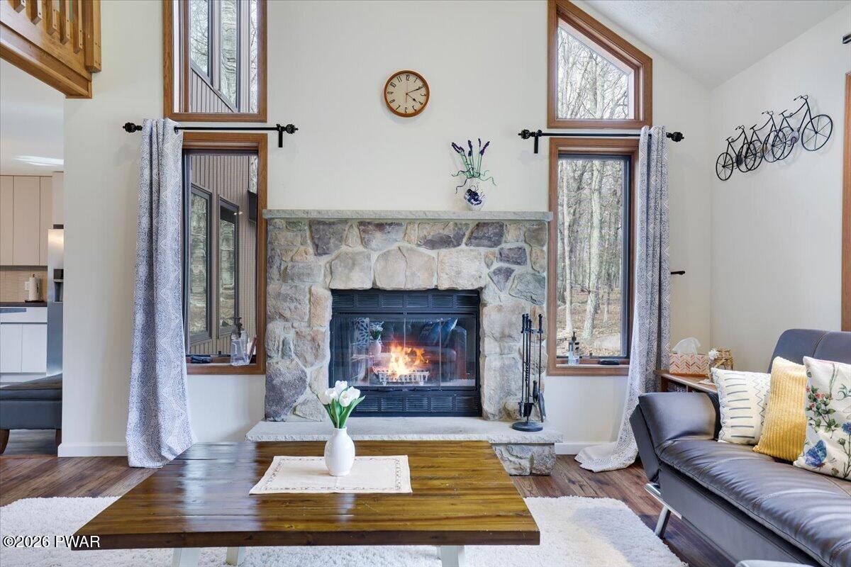 297 Gold Finch Road Bushkill, PA 18324 - Photo 5 of 46