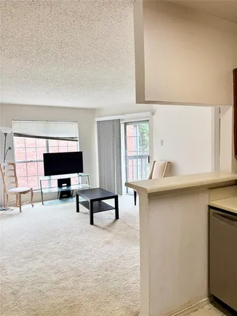 $850 | 18333 Roehampton Drive, Unit 1028, Dallas, TX 75252