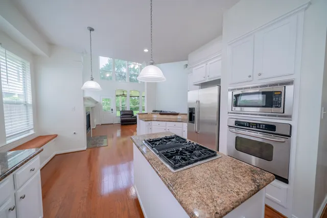 $5,800 | 1415 Sue Barnett Drive, Houston, TX 77018