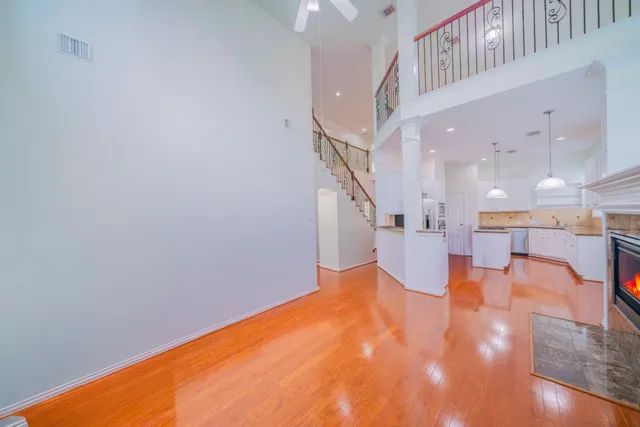 $5,800 | 1415 Sue Barnett Drive, Houston, TX 77018