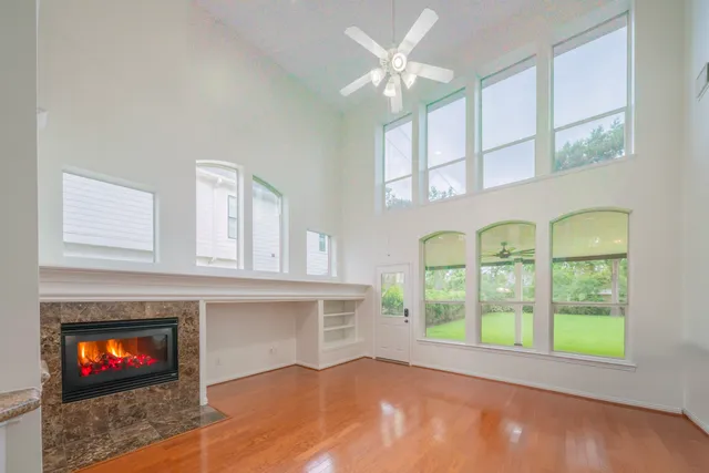 $5,800 | 1415 Sue Barnett Drive, Houston, TX 77018