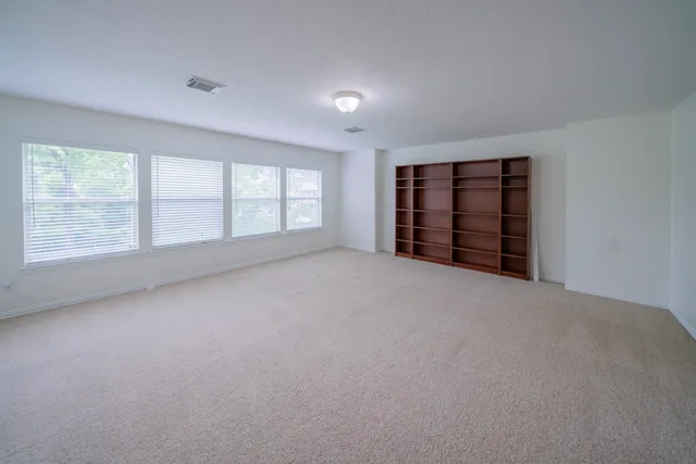 $5,800 | 1415 Sue Barnett Drive, Houston, TX 77018