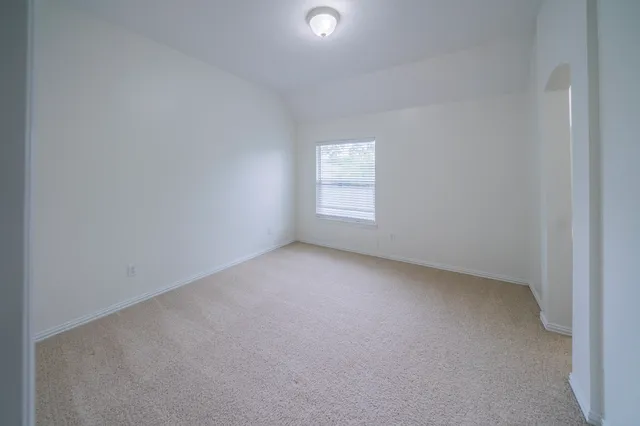 $5,800 | 1415 Sue Barnett Drive, Houston, TX 77018