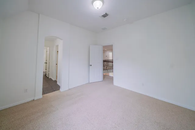 $5,800 | 1415 Sue Barnett Drive, Houston, TX 77018