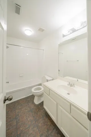 $5,800 | 1415 Sue Barnett Drive, Houston, TX 77018