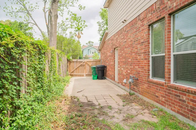 $5,800 | 1415 Sue Barnett Drive, Houston, TX 77018