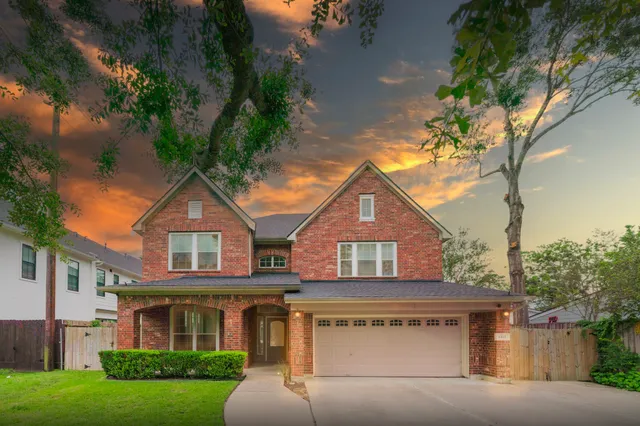 $5,800 | 1415 Sue Barnett Drive, Houston, TX 77018