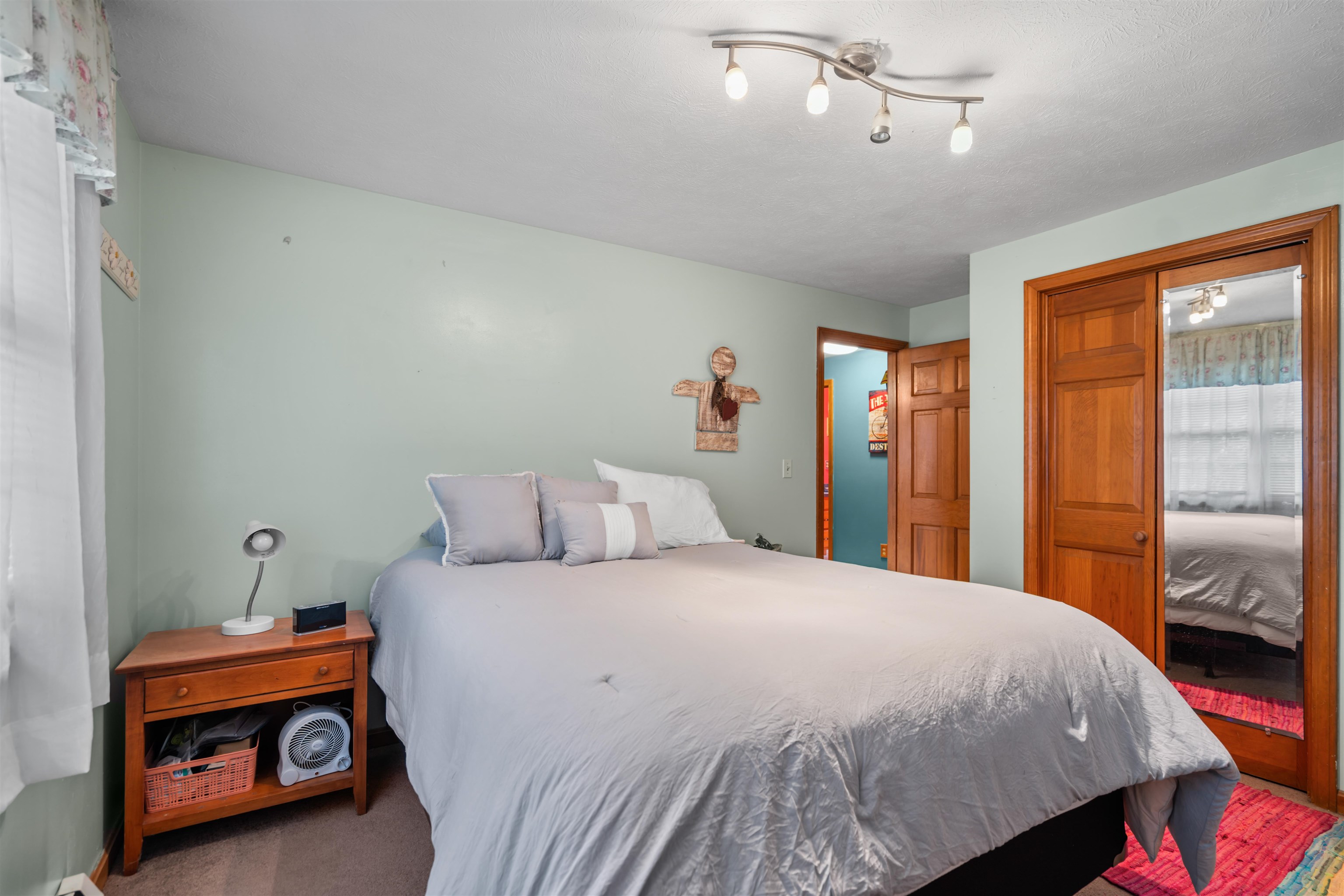 29 Golden Gate Drive Hooksett, NH 03106 - Photo 14 of 36