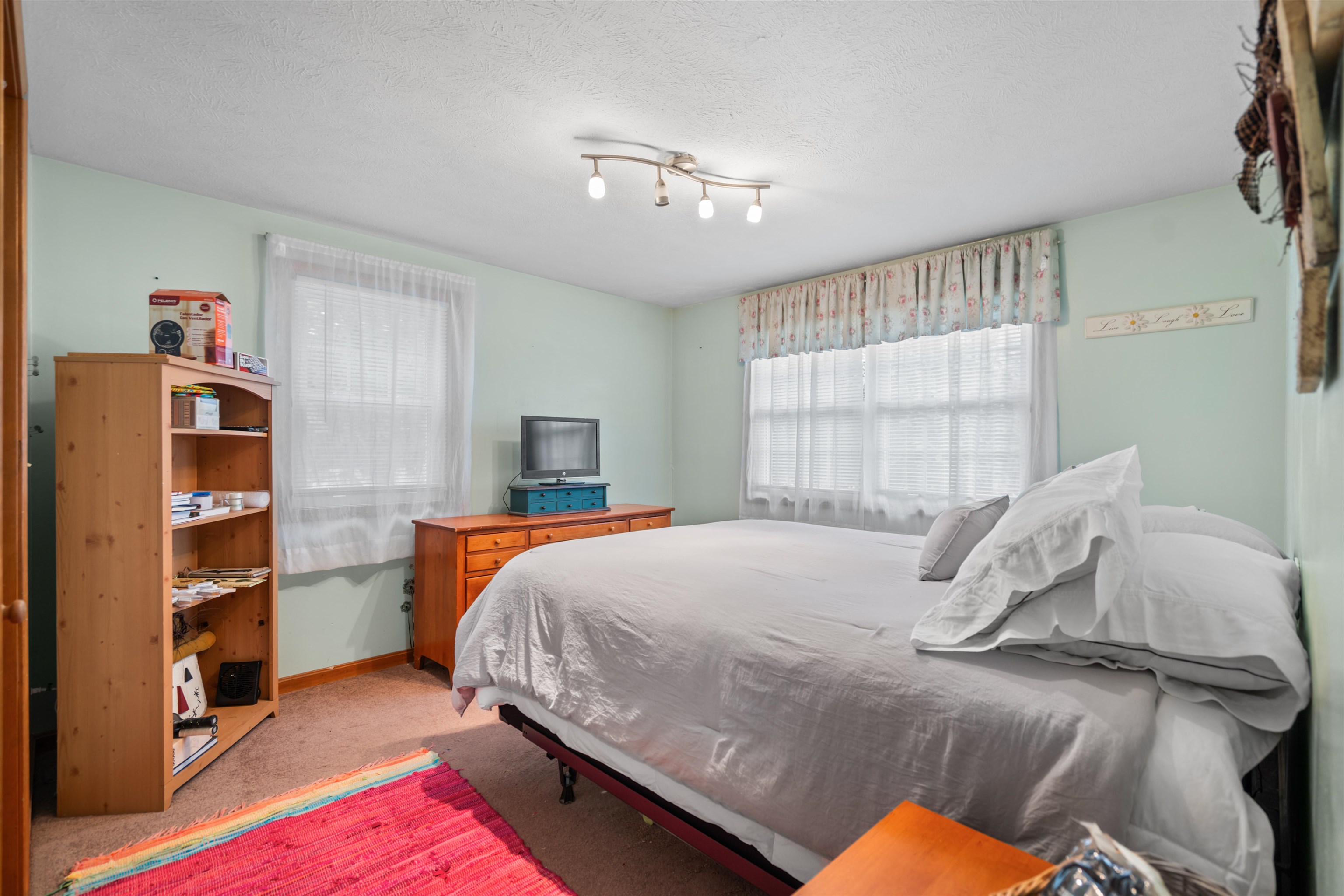 29 Golden Gate Drive Hooksett, NH 03106 - Photo 15 of 36