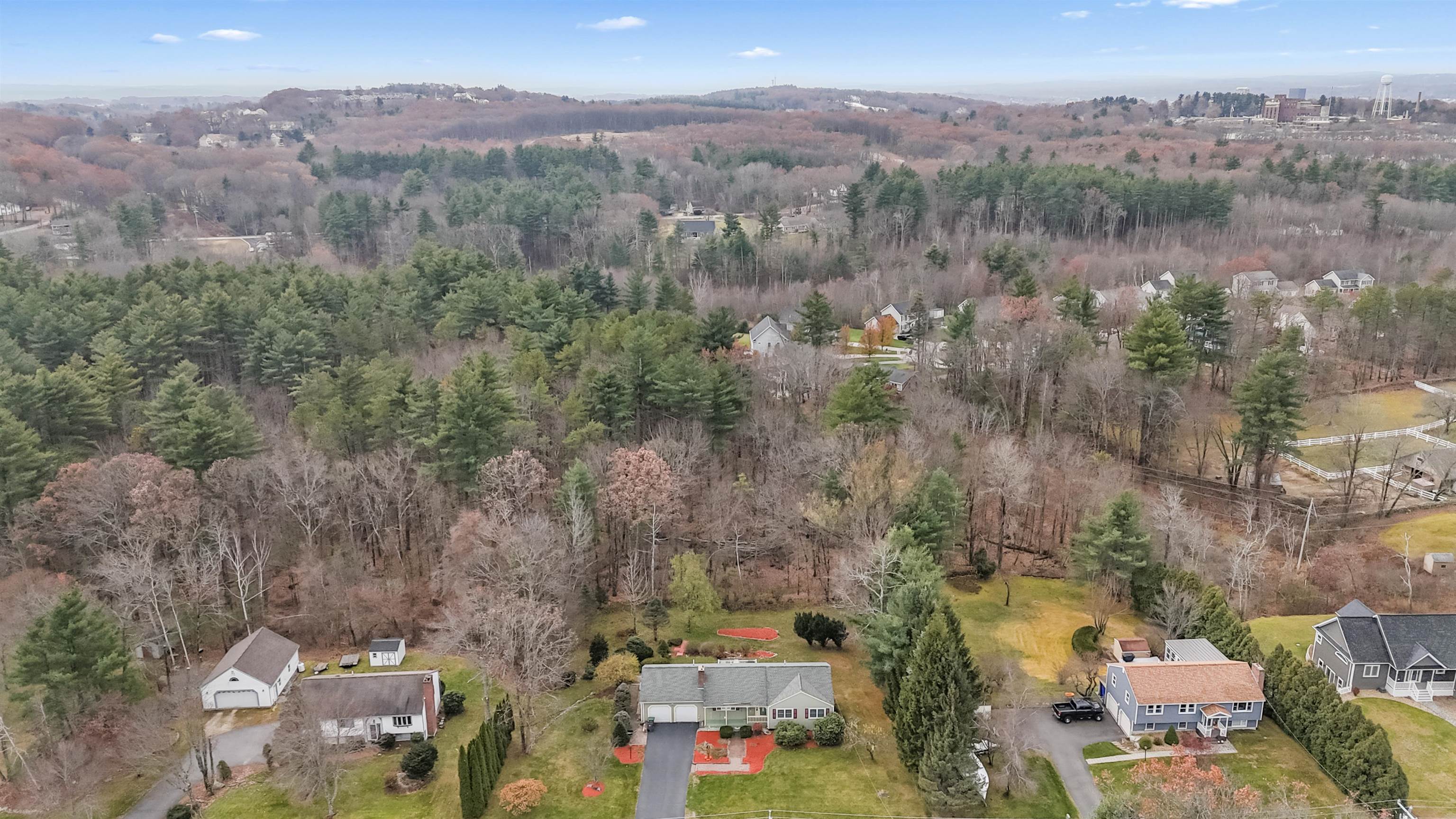 29 Golden Gate Drive Hooksett, NH 03106 - Photo 29 of 36