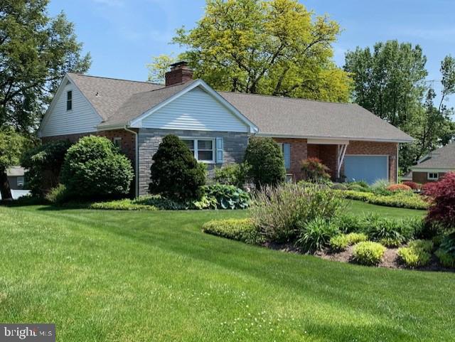 469 Highland Road Red Lion, PA 17356 - Photo 2 of 36 Gallery Image 2