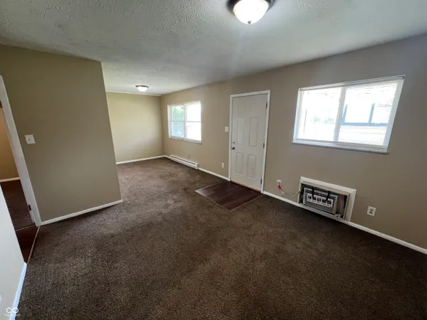 $695 | 3001 North Campbell Avenue, Unit 4, Indianapolis, IN 46218