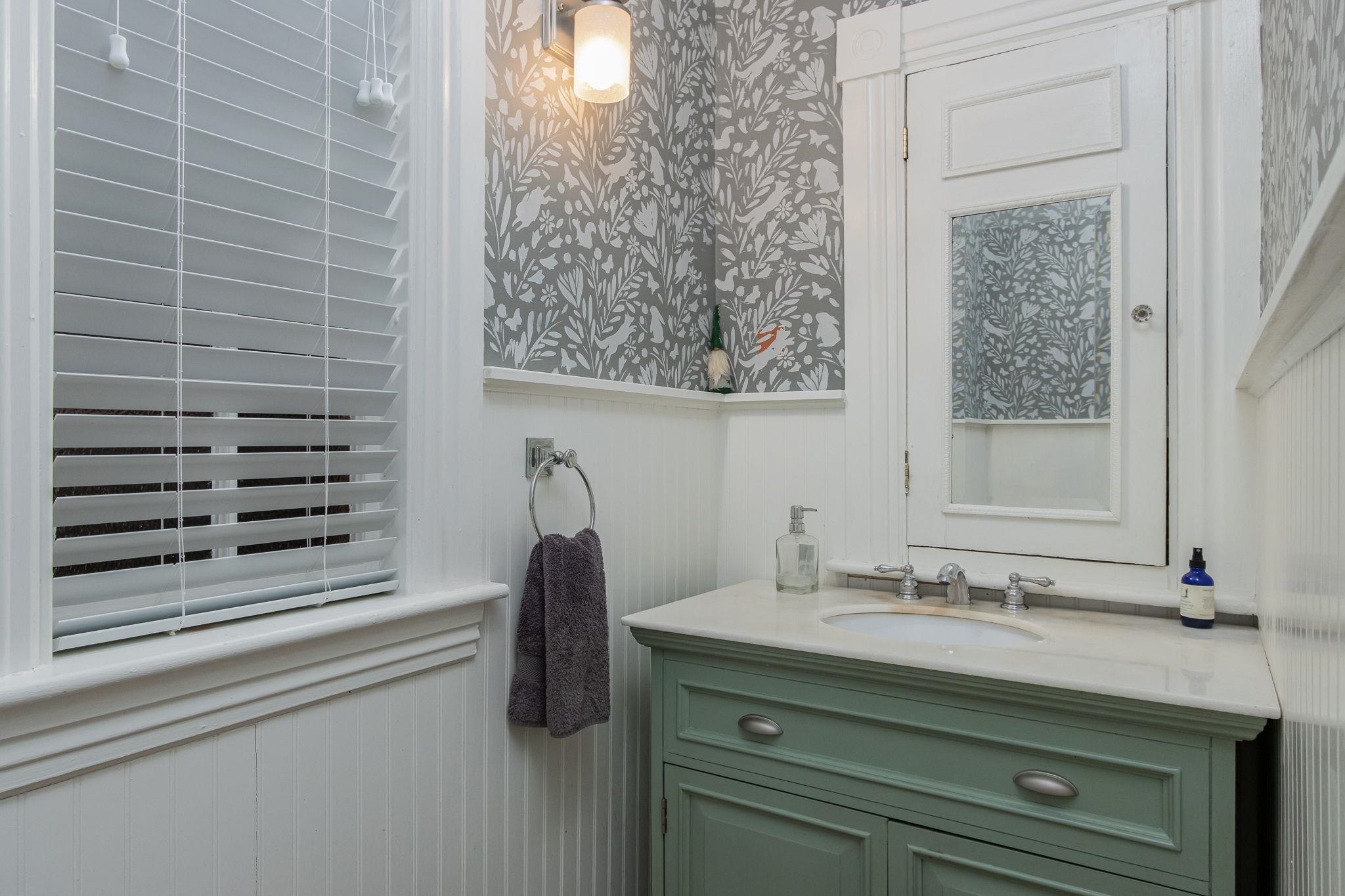 228 Maple Street Hopkinton, NH 03229 - Photo 21 of 54