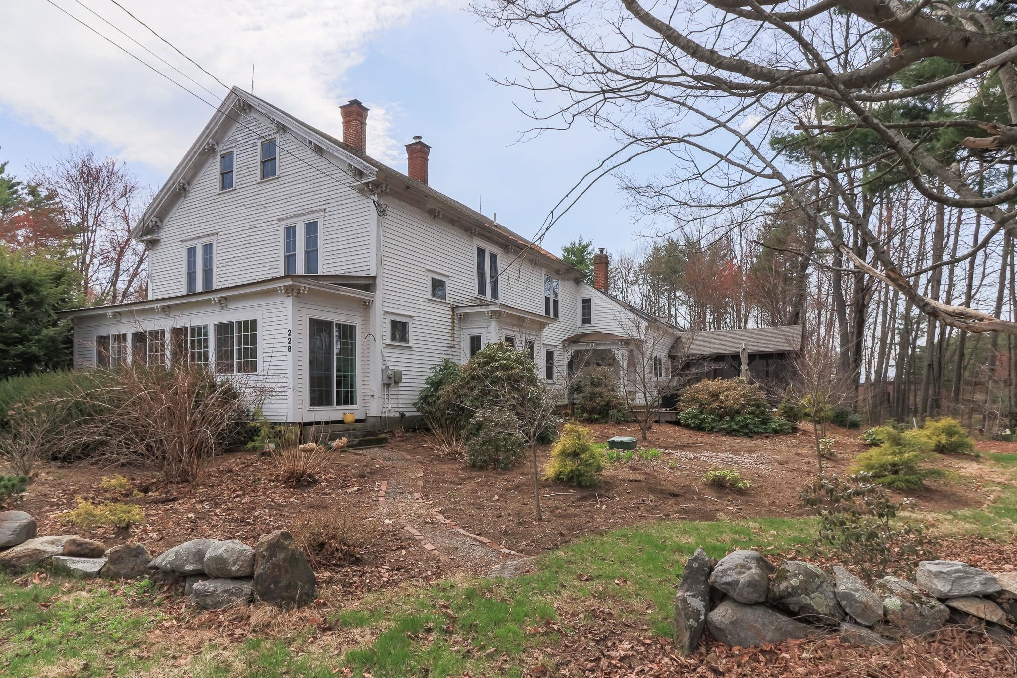 228 Maple Street Hopkinton, NH 03229 - Photo 4 of 54