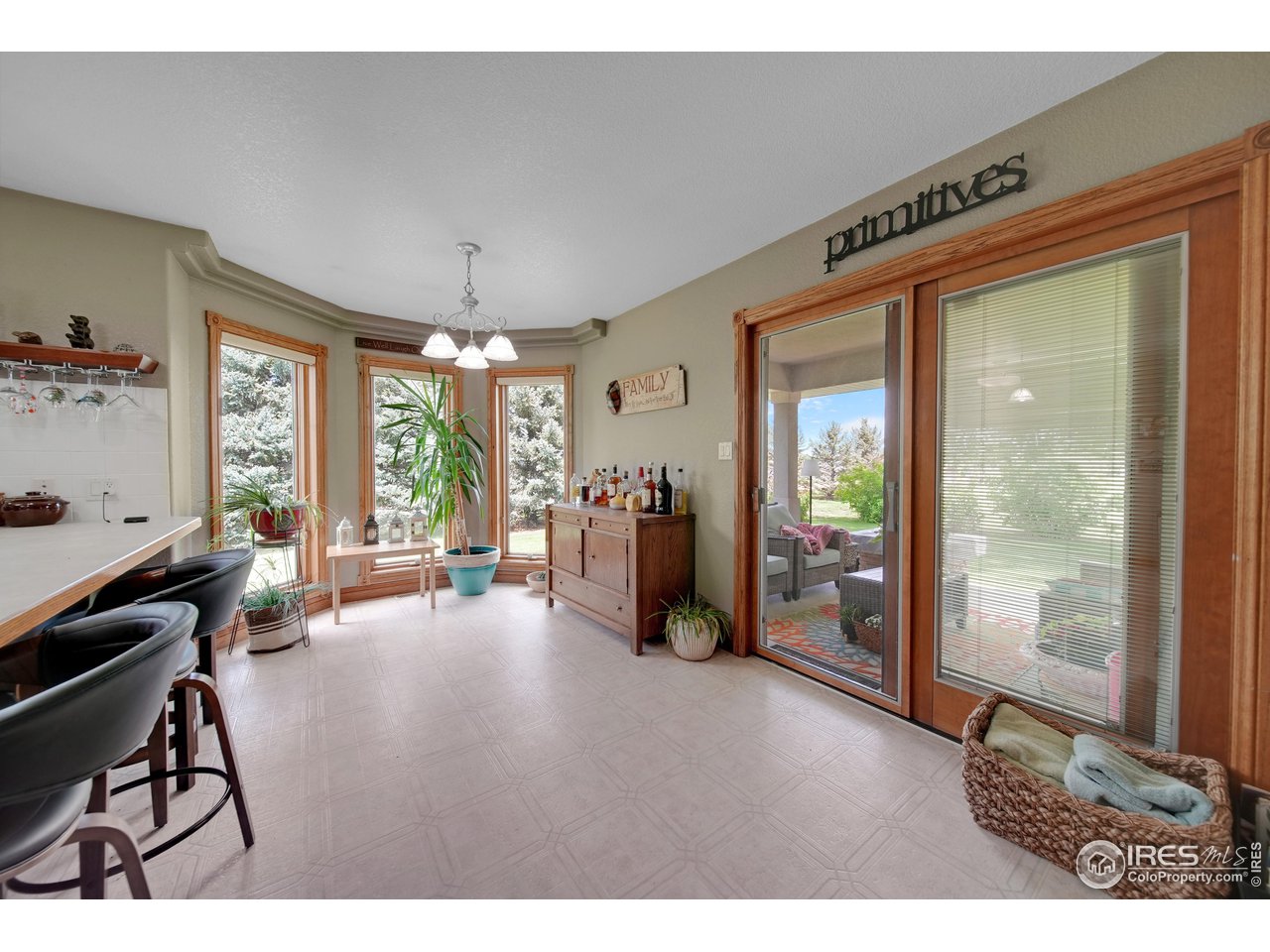 17577 County Rd Q.8 Fort Morgan, CO 80701 - Photo 9 of 27 Breakfast nook