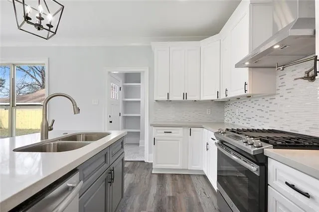 $275,000 | 64 West Chalmette Circle, Chalmette, LA 70043