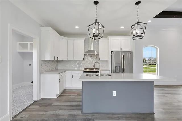 $275,000 | 64 West Chalmette Circle, Chalmette, LA 70043