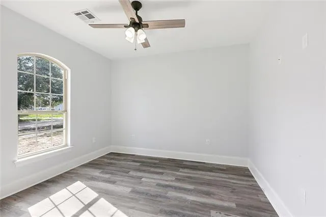 $275,000 | 64 West Chalmette Circle, Chalmette, LA 70043