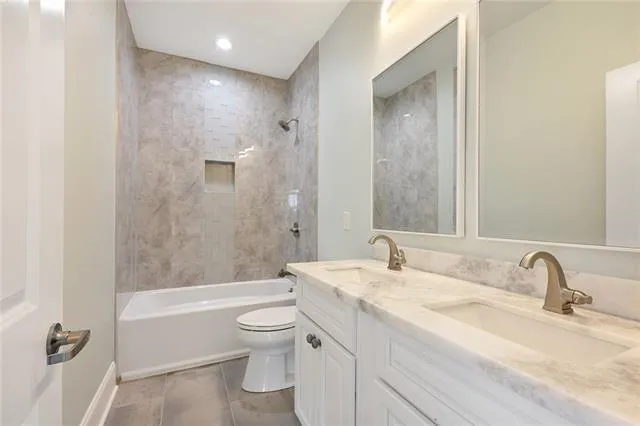 $275,000 | 64 West Chalmette Circle, Chalmette, LA 70043