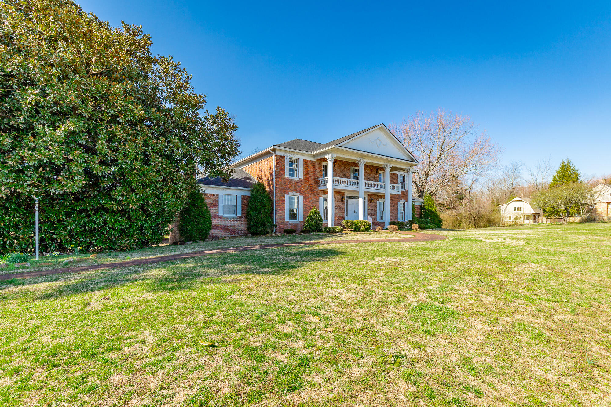 2500 East Brow Road Signal Mountain, TN 37377 - Photo 117 of 176 2500 East Brow Road HD-132