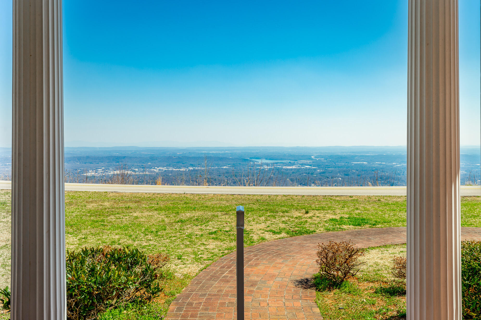 2500 East Brow Road Signal Mountain, TN 37377 - Photo 12 of 176 2500 East Brow Road HD-50