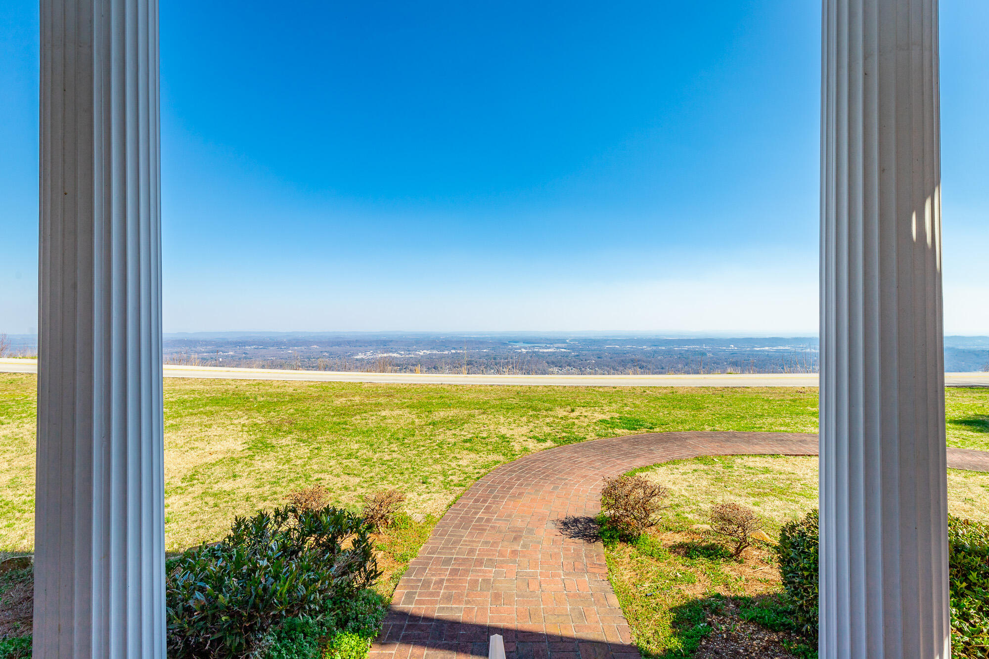 2500 East Brow Road Signal Mountain, TN 37377 - Photo 123 of 176 2500 East Brow Road HD-142