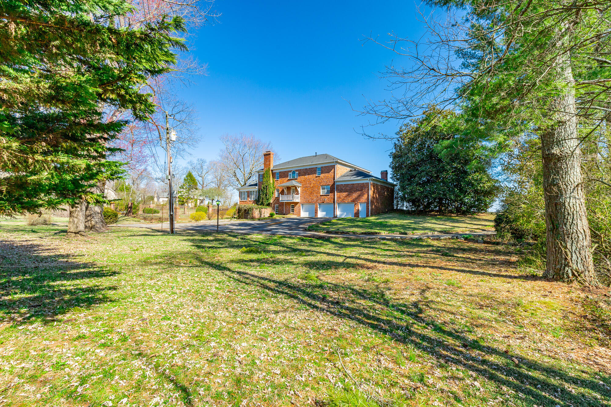 2500 East Brow Road Signal Mountain, TN 37377 - Photo 125 of 176 2500 East Brow Road HD-144