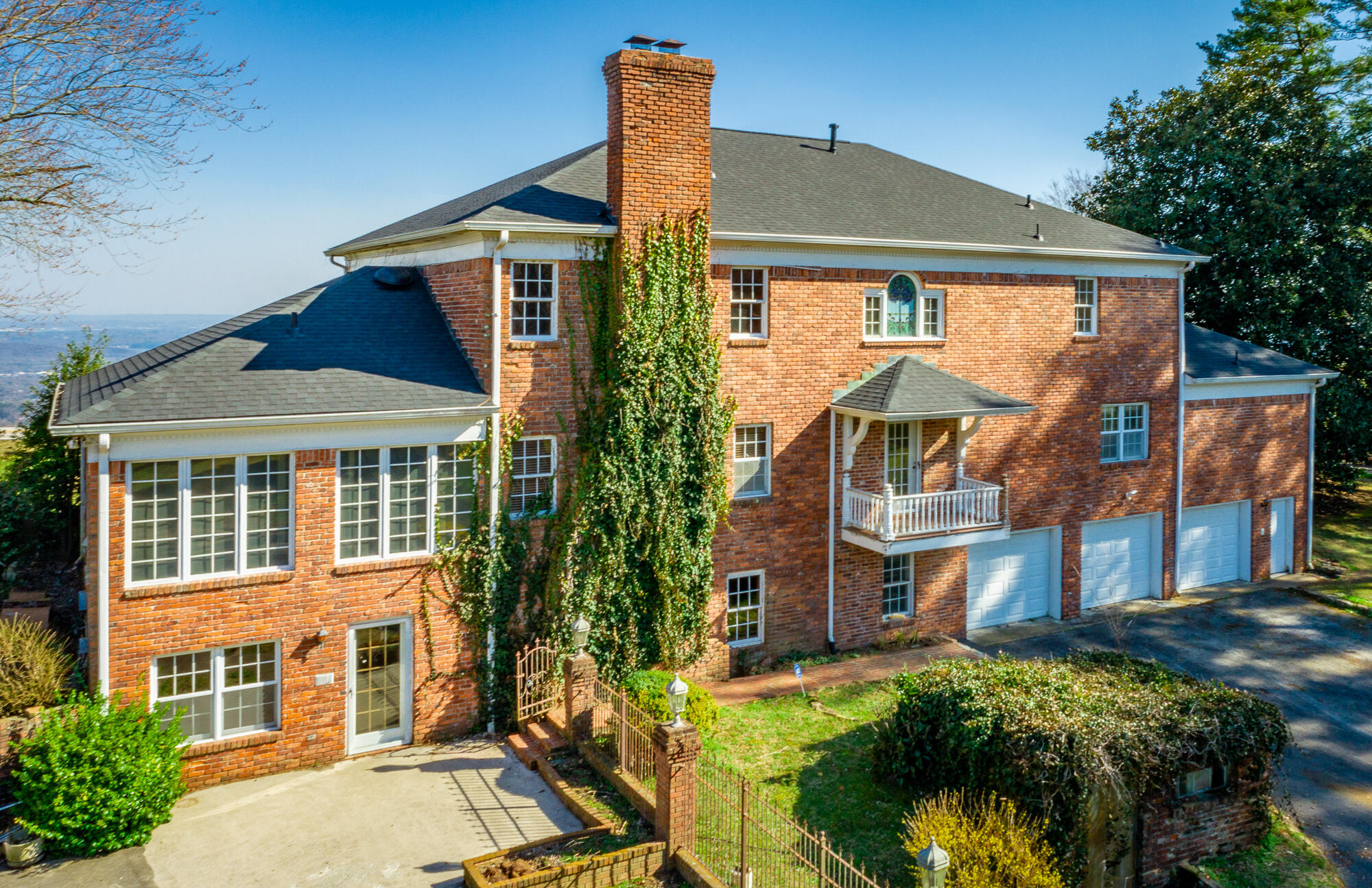 2500 East Brow Road Signal Mountain, TN 37377 - Photo 127 of 176 2500 East Brow Road HD-221