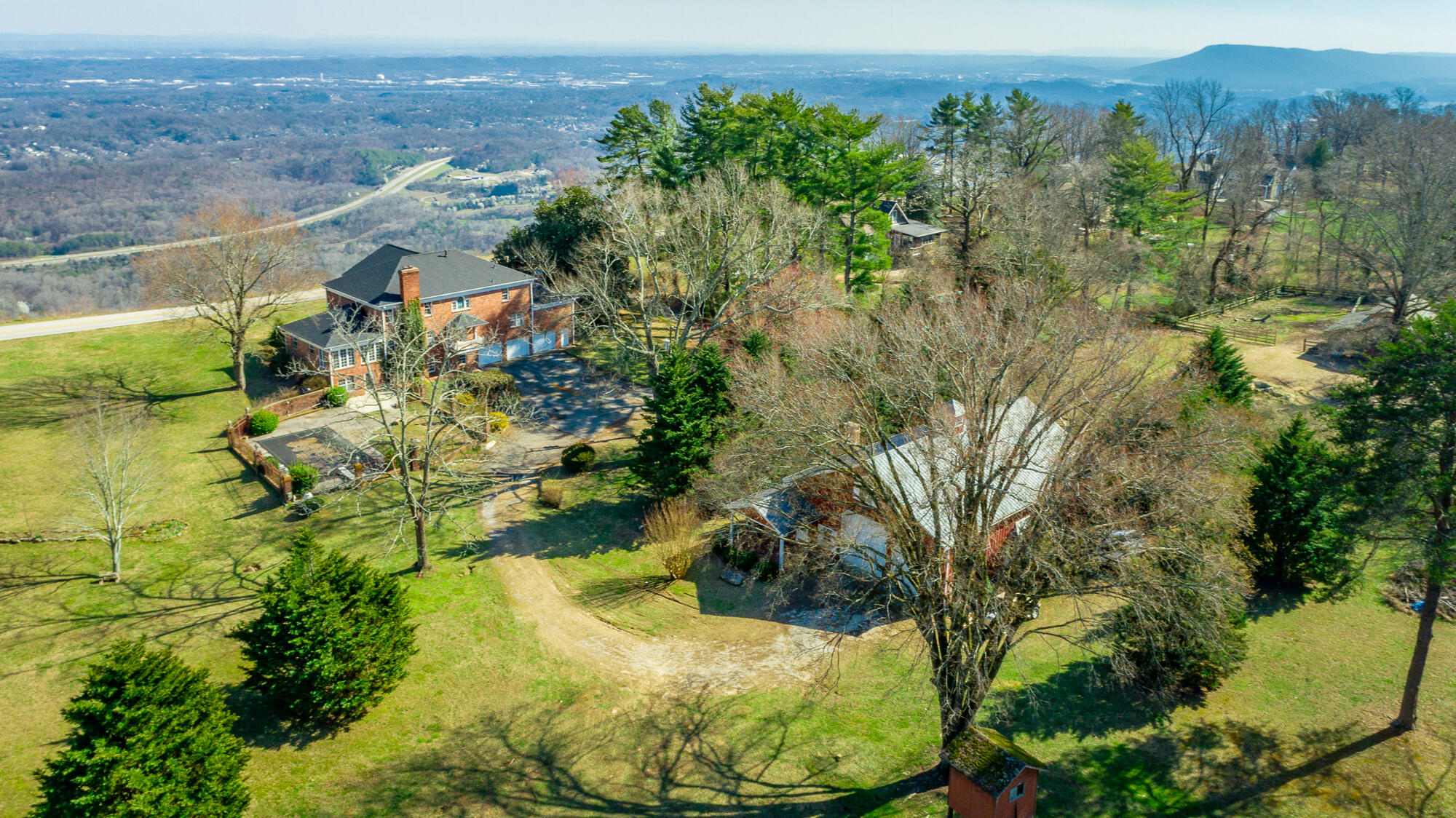 2500 East Brow Road Signal Mountain, TN 37377 - Photo 164 of 176 2500 East Brow Road HD-205