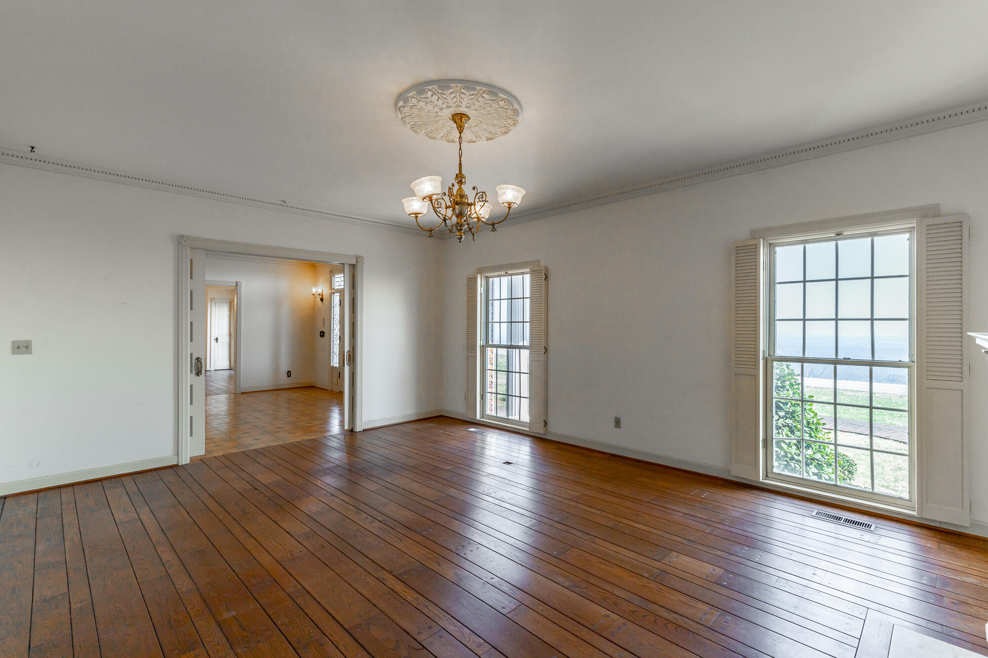 2500 East Brow Road Signal Mountain, TN 37377 - Photo 24 of 176 2500 East Brow Road HD-57