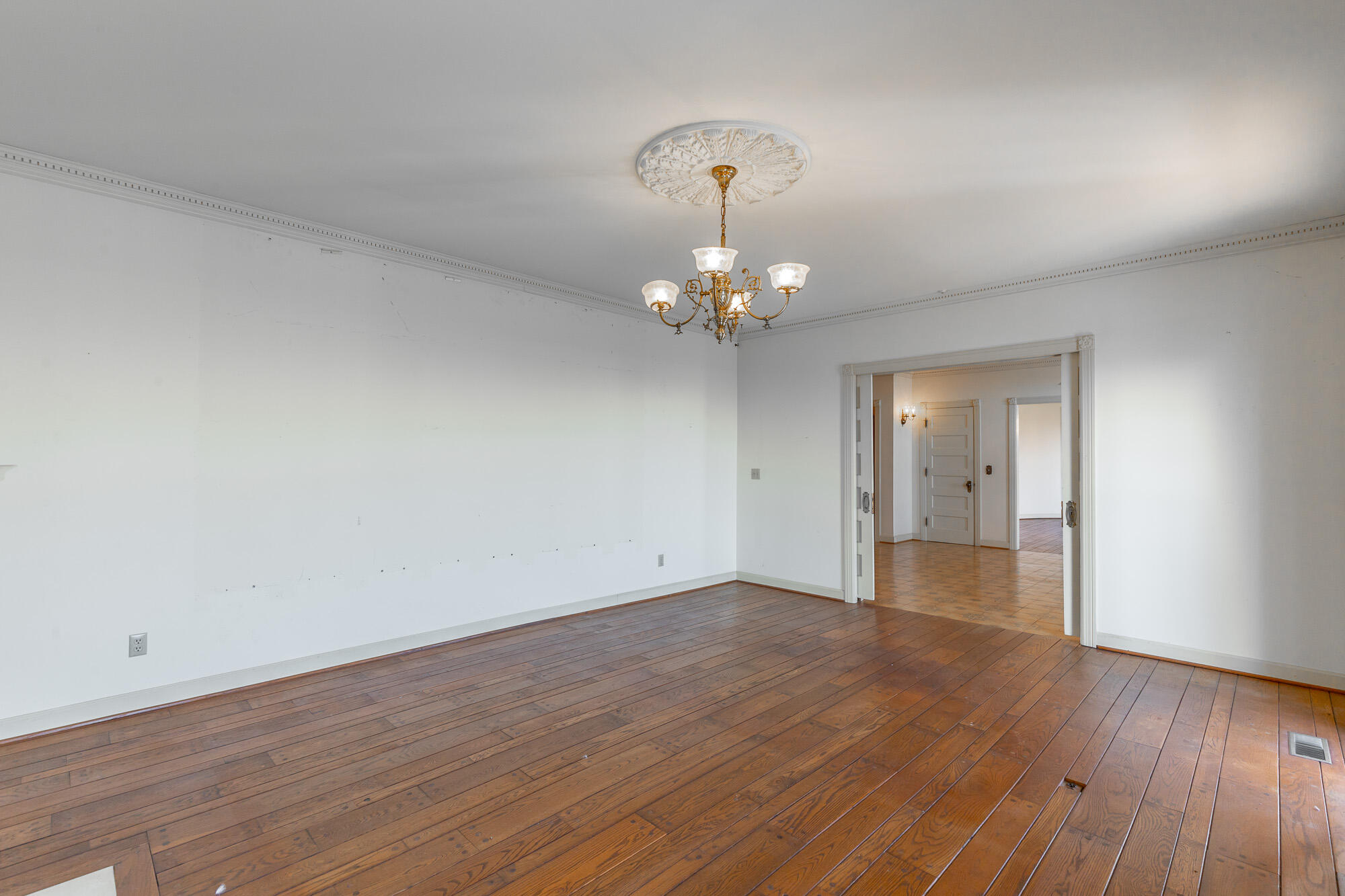 2500 East Brow Road Signal Mountain, TN 37377 - Photo 26 of 176 2500 East Brow Road HD-56