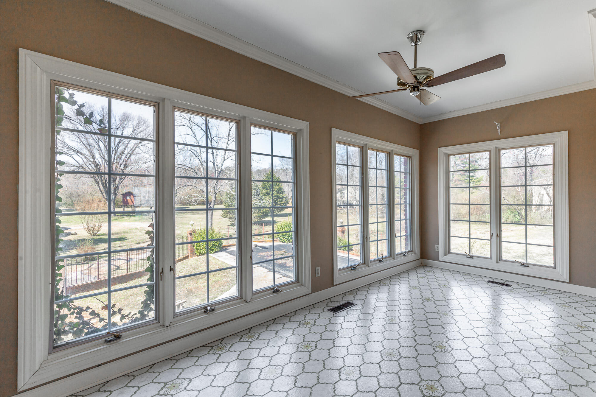 2500 East Brow Road Signal Mountain, TN 37377 - Photo 27 of 176 2500 East Brow Road HD-20