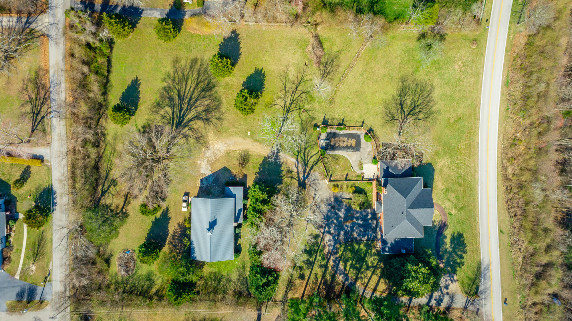 2500 East Brow Road Signal Mountain, TN 37377 - Photo 5 of 176 2500 East Brow Road HD-183
