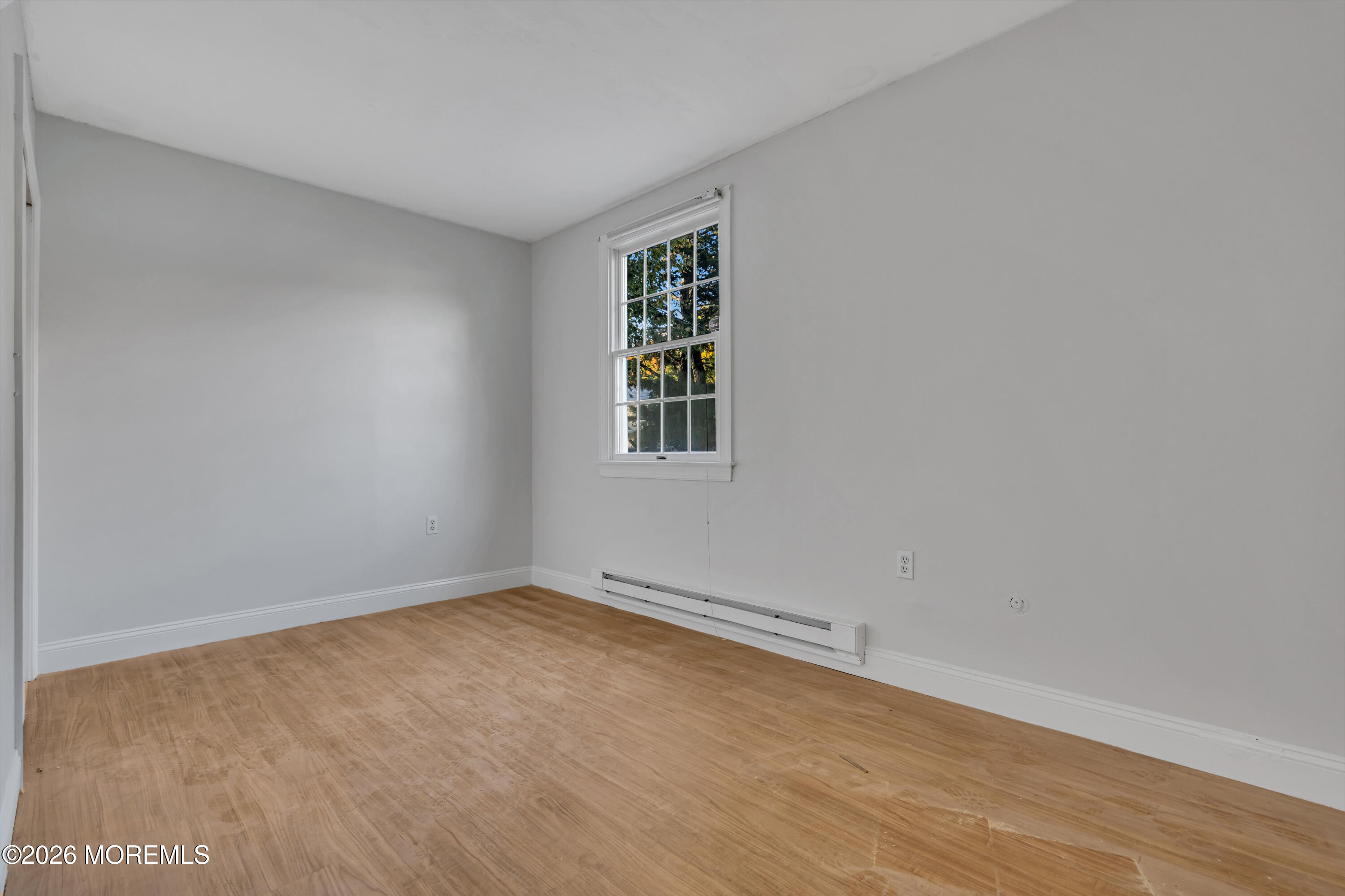 20 Jeanette Street Bayville, NJ 08721 - Photo 17 of 28 an empty room with a window