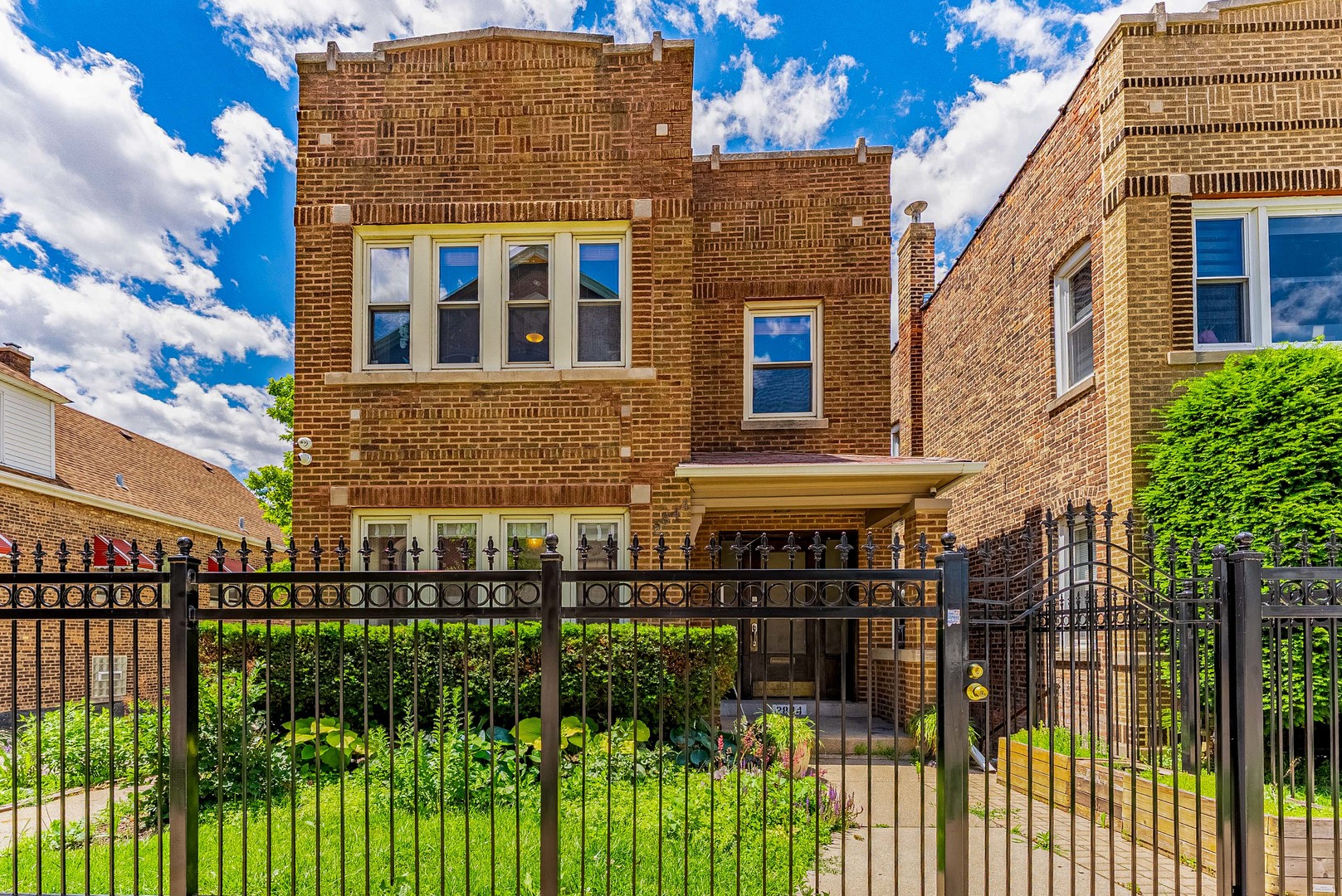 2844 South Throop Street Chicago, IL 60608 - Photo 1 of 45