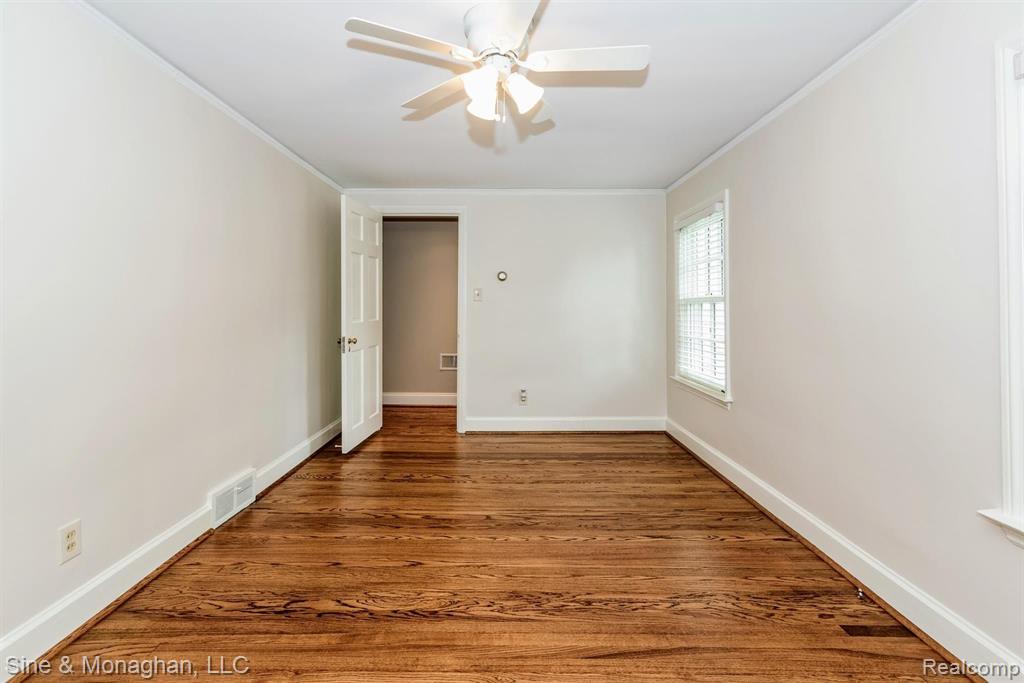 342 Touraine Road Grosse Pointe Farms, MI 48236 - Photo 37 of 49
