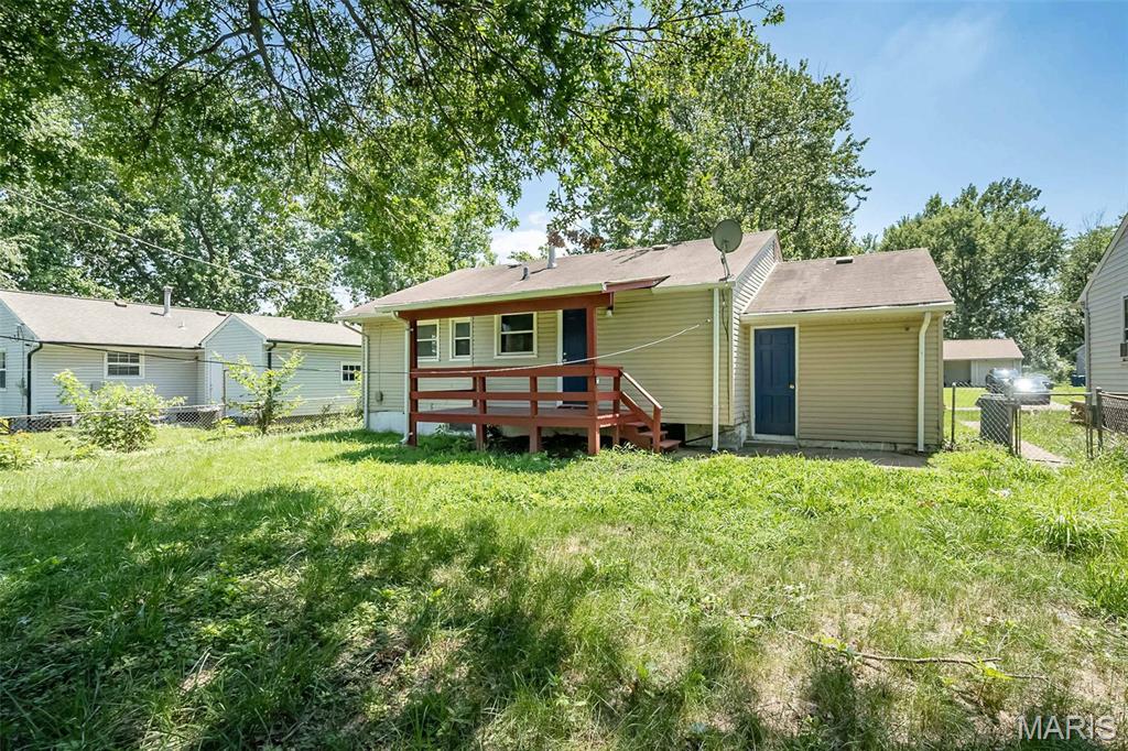 207 Midlothian Road St. Louis, MO 63137 - Photo 28 of 32