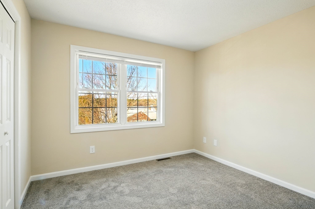 59 Pine Grove Street Springfield, MA 01119 - Photo 28 of 34 Gallery Image 28