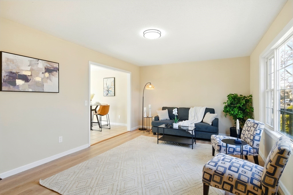59 Pine Grove Street Springfield, MA 01119 - Photo 4 of 34 Gallery Image 4
