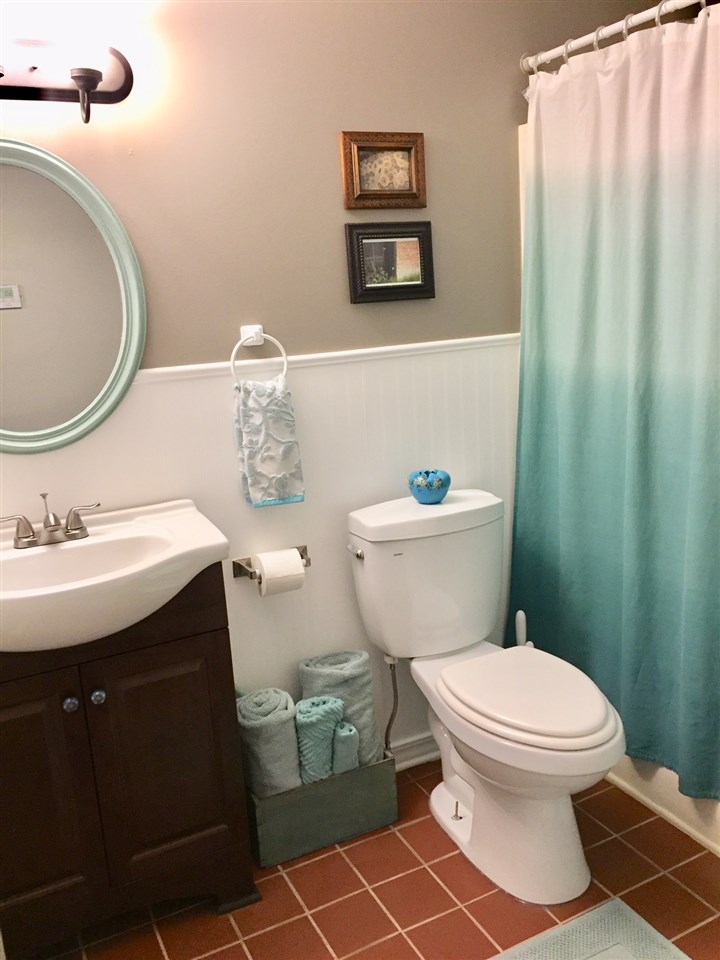 10266 Wildwood Road Interlochen, MI 49643 - Photo 20 of 33 1848125-19.JPG