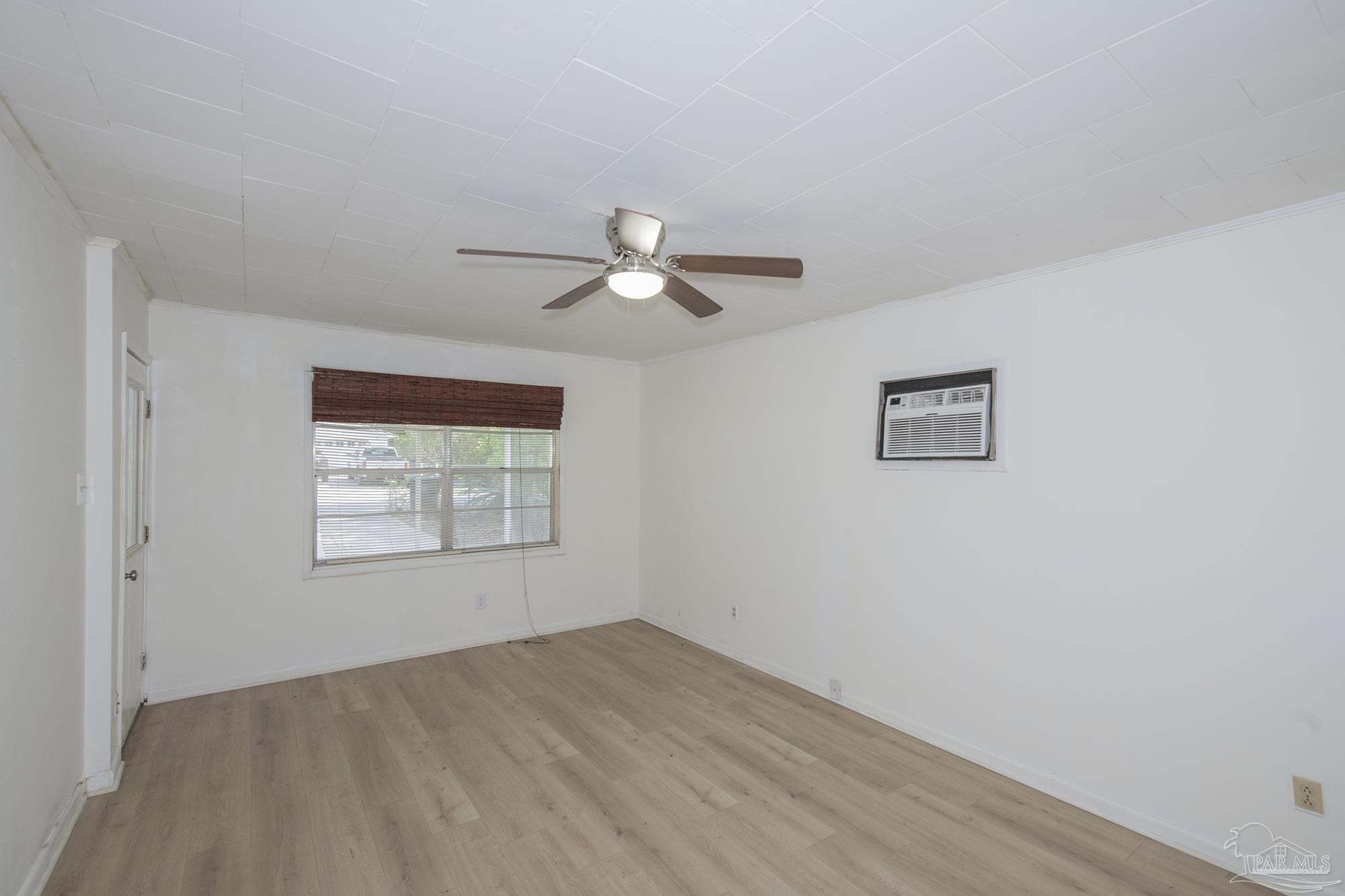 6659 Sanders Street Milton, FL 32570 - Photo 8 of 31