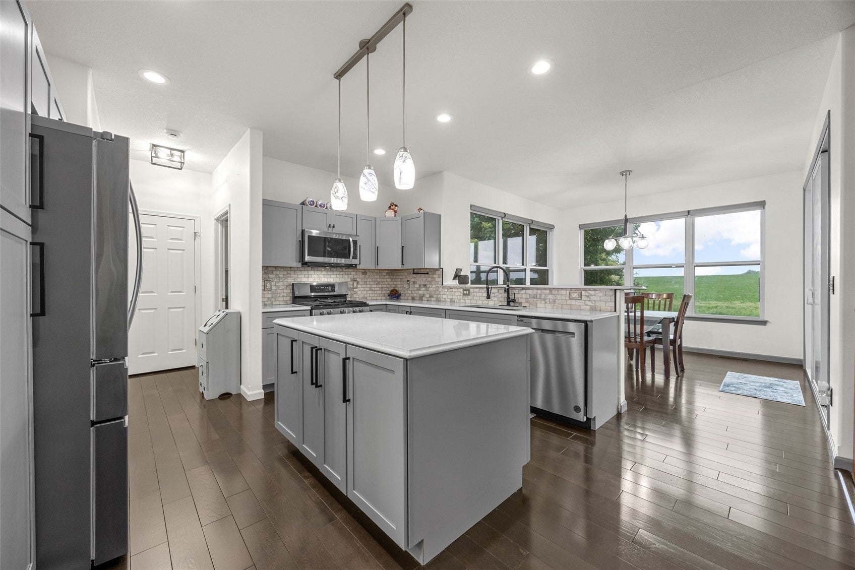 3102 Falcon View Road Southwest Cedar Rapids, IA 52404 - Photo 5 of 45 Gallery Image 5