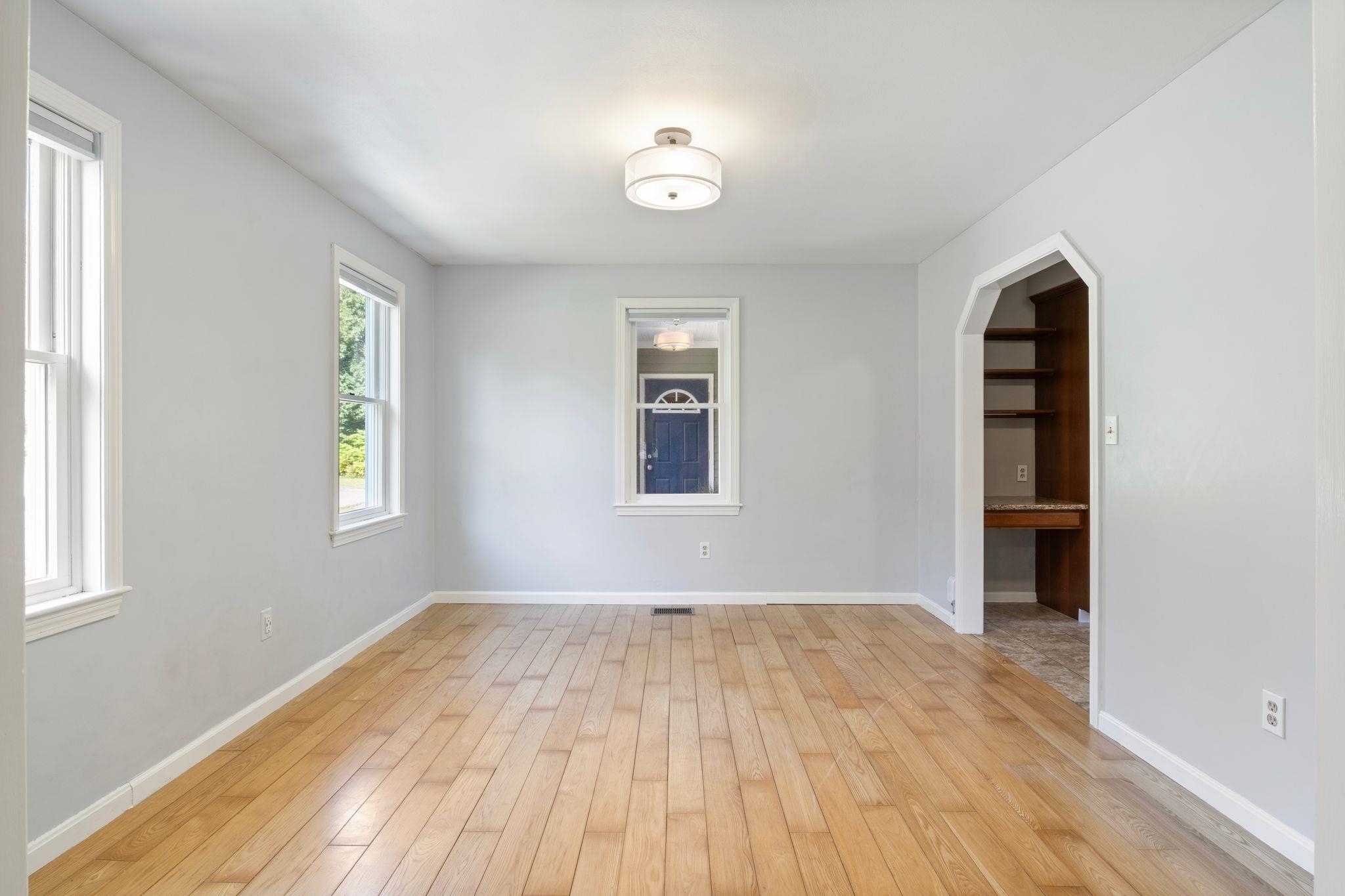 131 1/2 Littleworth Road Dover, NH 03820 - Photo 12 of 57 Gallery Image 12